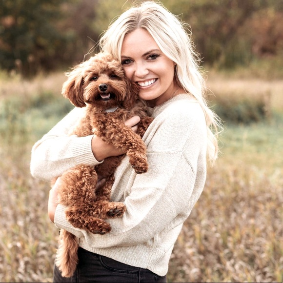 Meet your Posher, Ashley - Picture 2 of 6